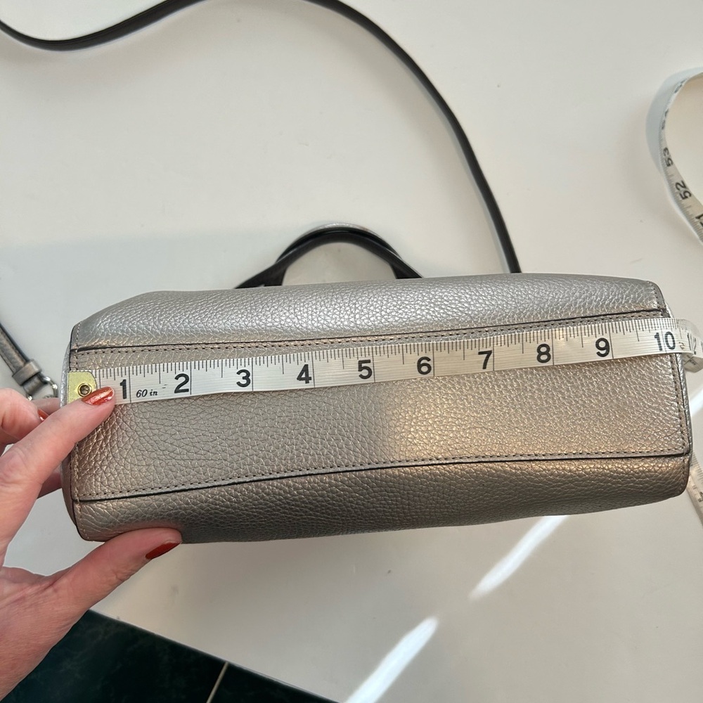 COACH PEBBLED LEATHER CLASSIC SHOULDER HANDBAG SILVER / CHAMPAGNE TONE - Picture 11 of 16